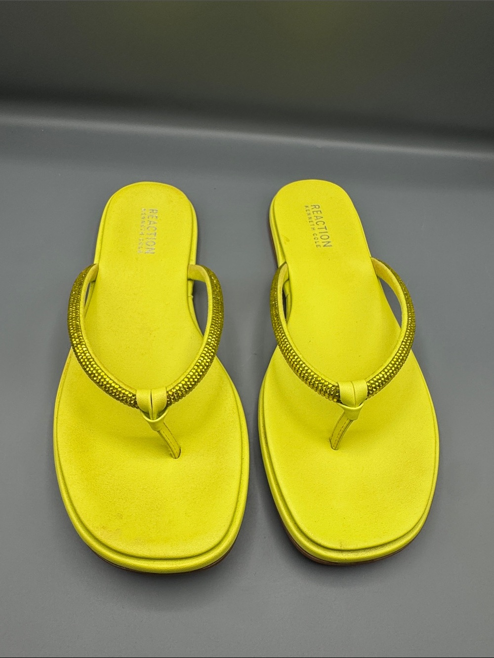 Kenneth Cole Wynwood Crystal Strap Flip Flops